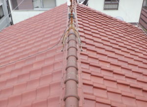 工事前の和瓦葺き大屋根の状態