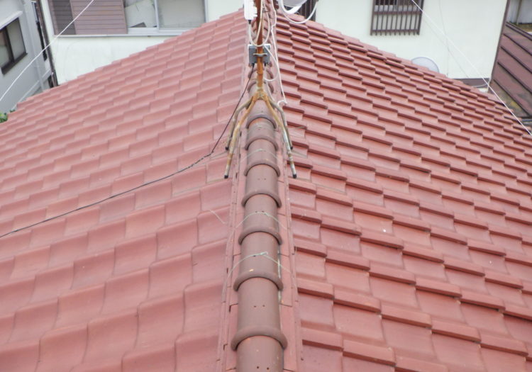 工事前の和瓦葺き大屋根の状態