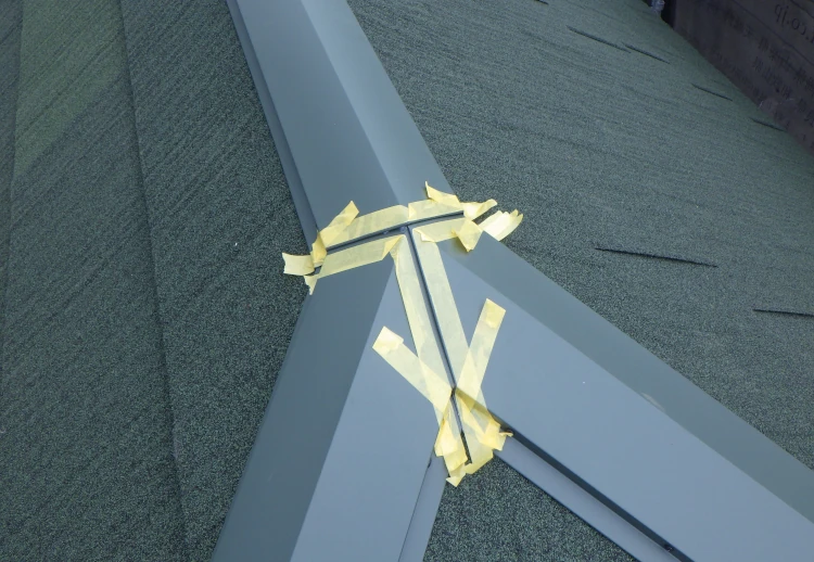 三つ又部のコーキング処理