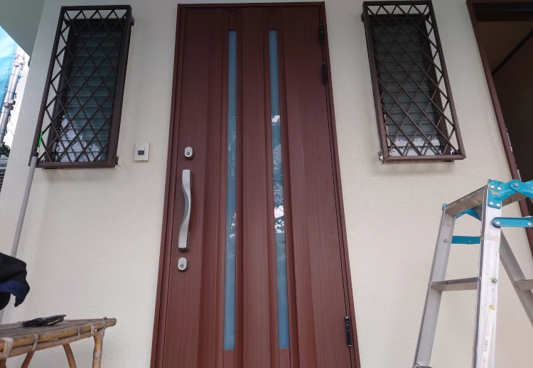 ダイノックシート工事完了