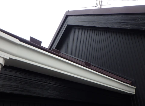 雨樋取付完了の様子