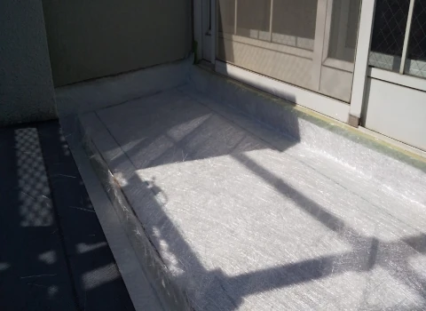 FRP用ガラスマット敷設