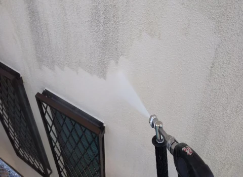 外壁の高圧洗浄
